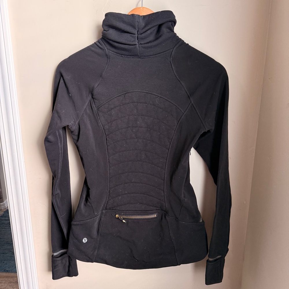 Lululemon Fleece Out Jacket Color - Picture 2 of 8
